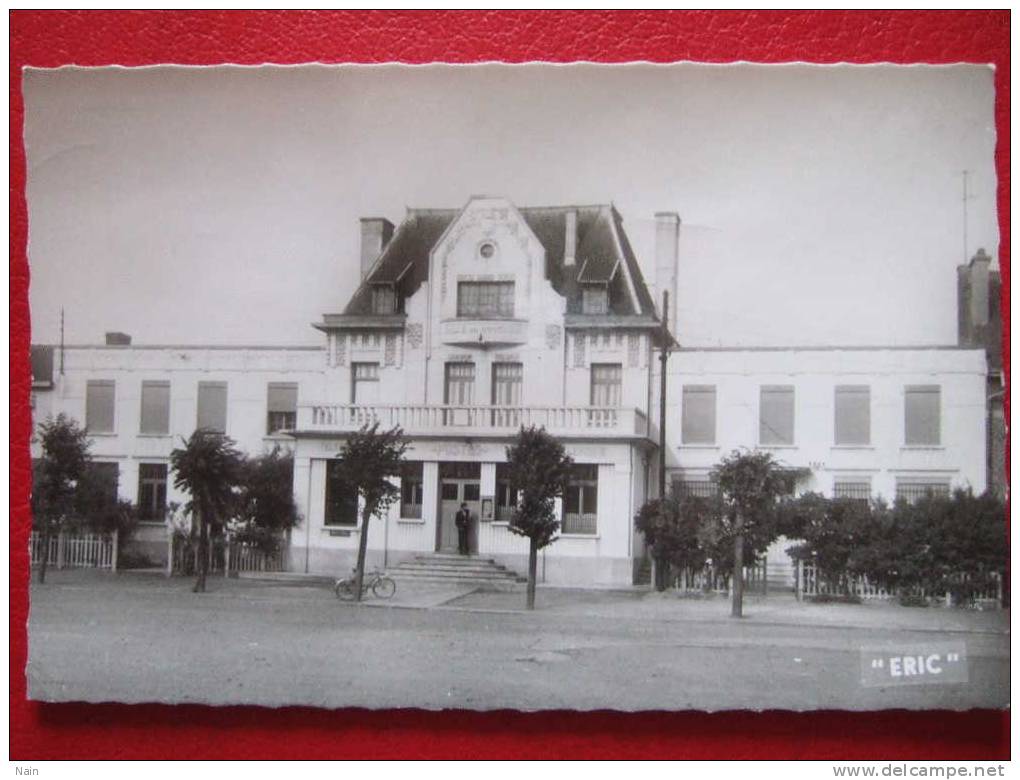 59 - BOUCHAIN ( Nord ) - L'HOTEL DES POSTES - CPSM - - Bouchain