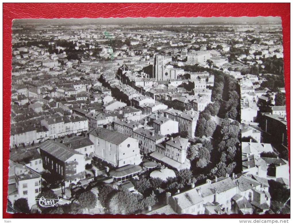 42 - MONTBRISON ( Loire ) - VUE GENERALE AERIENNE - CPSM - - Montbrison