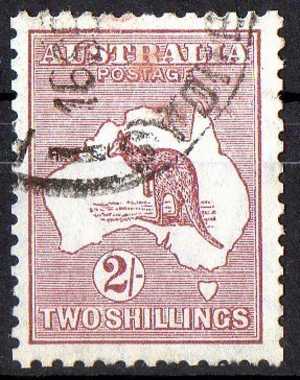Australia 1929 2 Shilling Maroon Kangaroo Small Mult Watermark (Wmk 203) Used - Actual Stamp - CDS - SG110 - Used Stamps