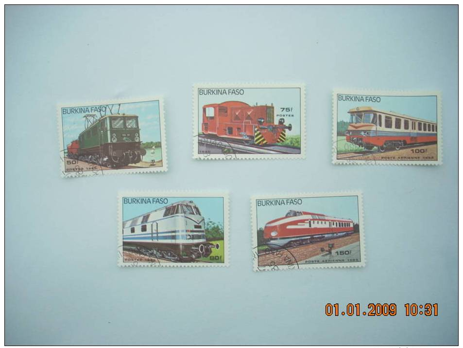 F 11    BURKINA FASSO  6568/658  ET  PA 294/295  TRAINS   LOCOMOTIVES - Trains