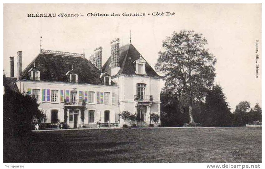 Cpa Bleneau (89) Chateau Des Garniers , Coté Est . Ed Fiuoux - Bleneau