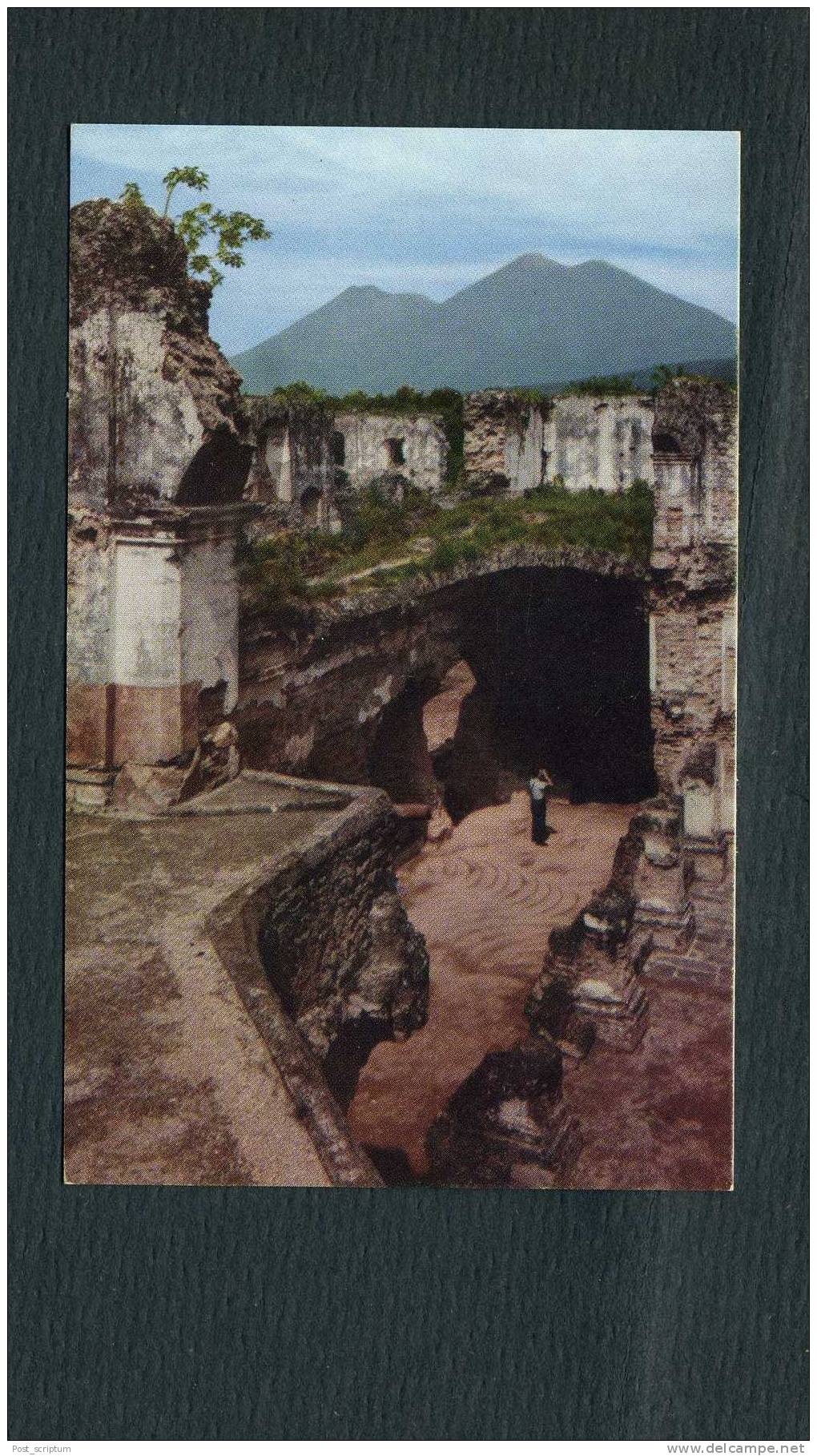 Amérique - Guatemala - Interior Del Convento De San Francisco - Guatemala