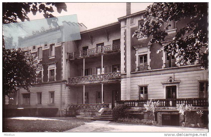 RARE- Rhône BRON Hôpital Dispensaire-école De La Croix-Rouge Française : Façade Sur La Cour - Bron