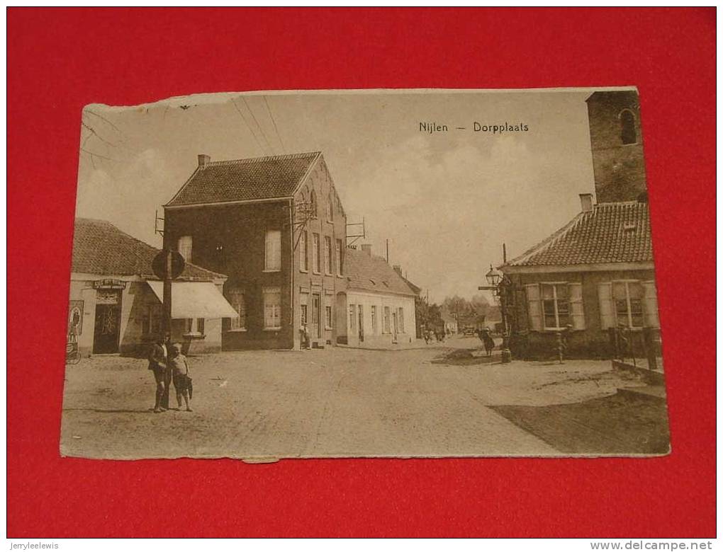 Nijlen  -  Dorpplaats  - ( Beschadigde Kaart ) -   (  2 Scans ) - Nijlen