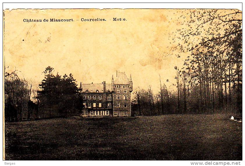 Château De Miaucourt Courcelles Motte - Courcelles