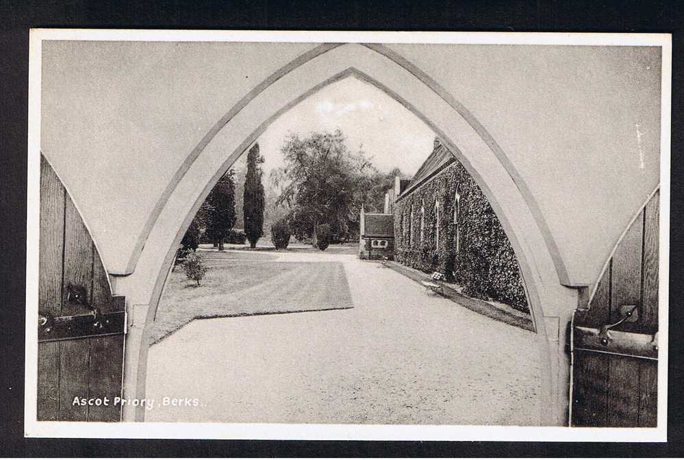 RB 641 -  3 Postcards Of Ascot Priory Berkshire - Autres & Non Classés