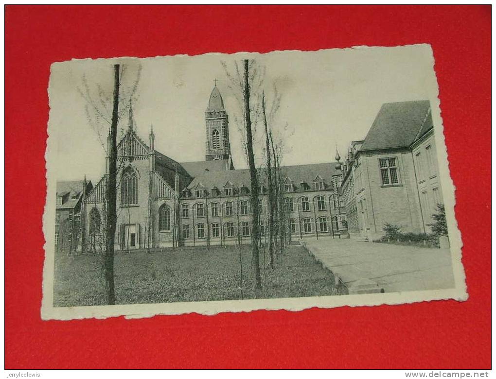 Tongerloo - Tongerlo - Norbertijner Abdij , Het Voorplein  -   (10,5 Cm X 15 Cm )   -  (  2 Scans ) - Westerlo