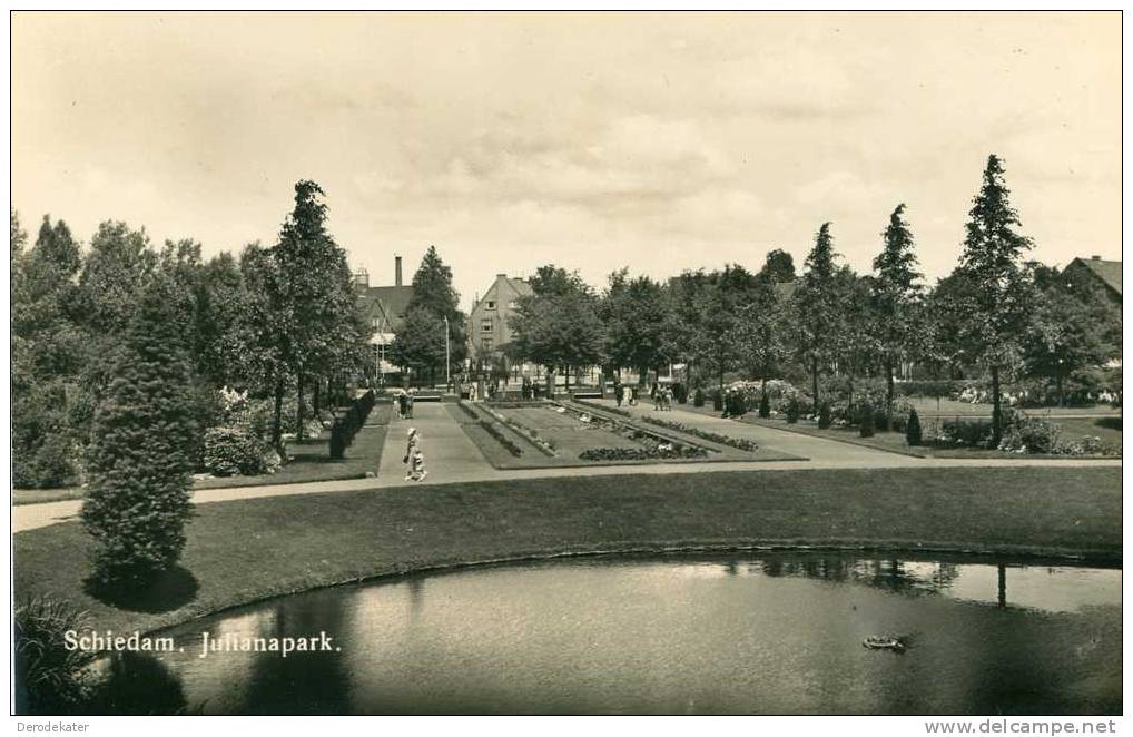 Schiedam JulianaparkEchte Fotografie. Ongelopen. Sparo. - Schiedam