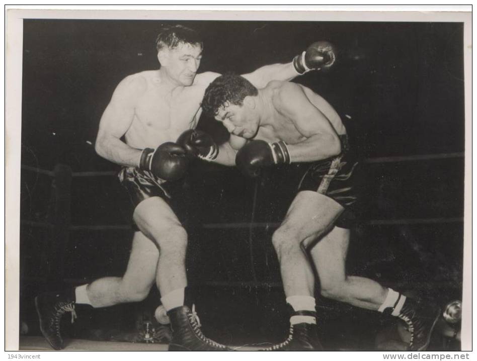 P 340 - PHOTO - BOXE -  Palais Des Sports, LAVOINE MILAZZO: Match Nul, Ect 1953 - Voir Résumé - - Andere & Zonder Classificatie