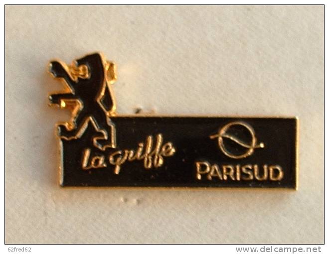 PIN´S PEUGEOT - LA GRIFFE PARIS SUD LION NOIR - Peugeot