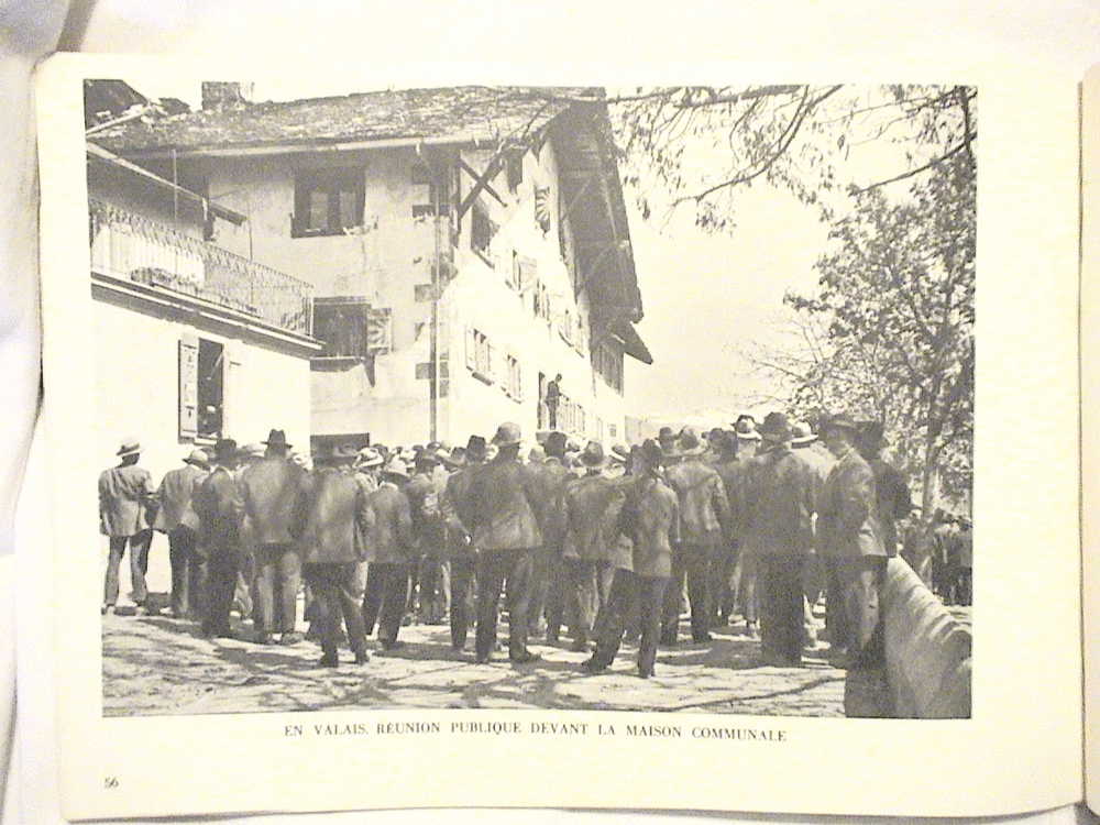 LA SUISSE - EXPOSITION NATIONALE SUISSE - ZURICH 1939.  64 PAGES  ET 60 PHOTOS.  SEULEMENT 10 PHOTOS SCANNEES.