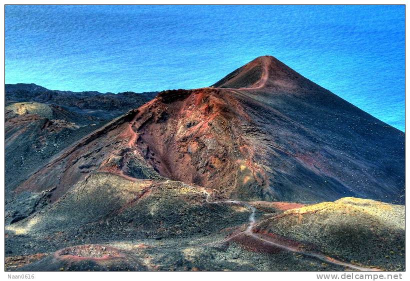 Volcano  ,   Postal Stationery -Articles Postaux -Postsache F (Y03-10) - Volcans