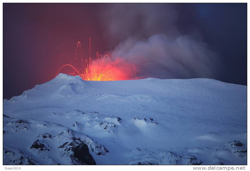 Volcano  ,   Postal Stationery -Articles Postaux -Postsache F (Y03-11) - Volcanos