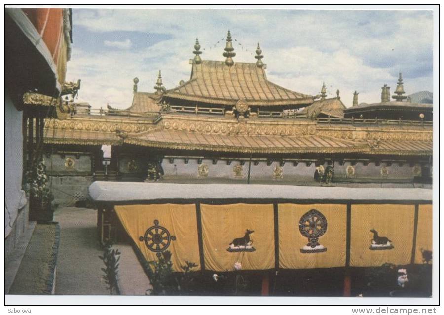 Tibet  Toit Du Monastère De Jokhan à Lhassa - Tibet
