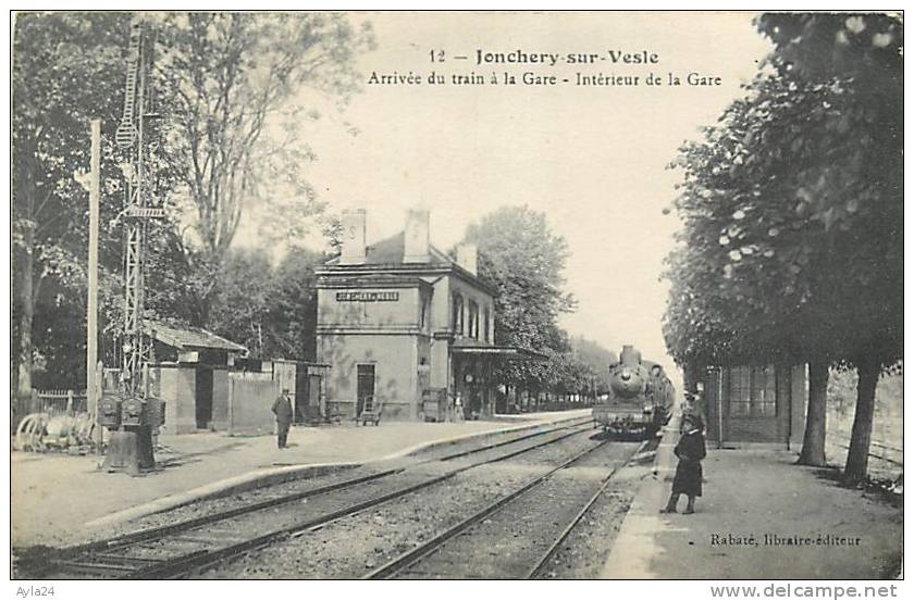 CPA    51  JONCHERY SUR VESLE  1916  Arrivée Du Train à La Gare Intérieur De La Gare Libraire éditeur Rabaté  N° 362 - Jonchery-sur-Vesle