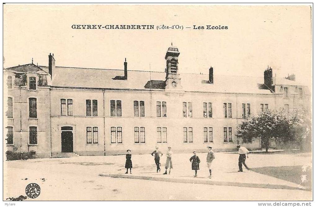 Cpa Gevrey-Chambertin Les écoles - Gevrey Chambertin
