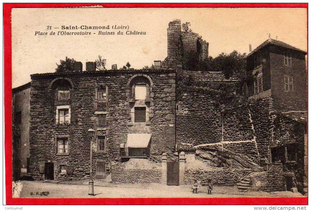 CPA 42 SAINT CHAMOND  Place De L'Observatoire - Ruines Du Chateau     - ST - Saint Chamond