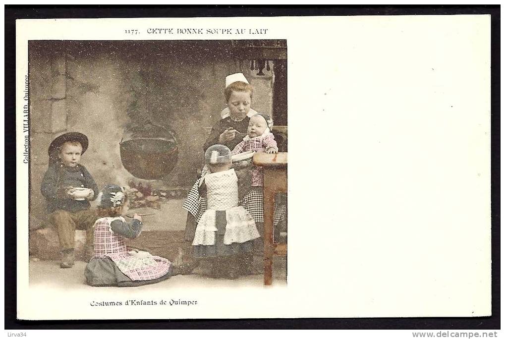 CPA PRECURSEUR- FRANCE- QUIMPER (29)- ENFANTS EN COSTUME LOCAL DE 1900 MANGEANT LA BONNE SOUPE AU LAIT- - Quimper