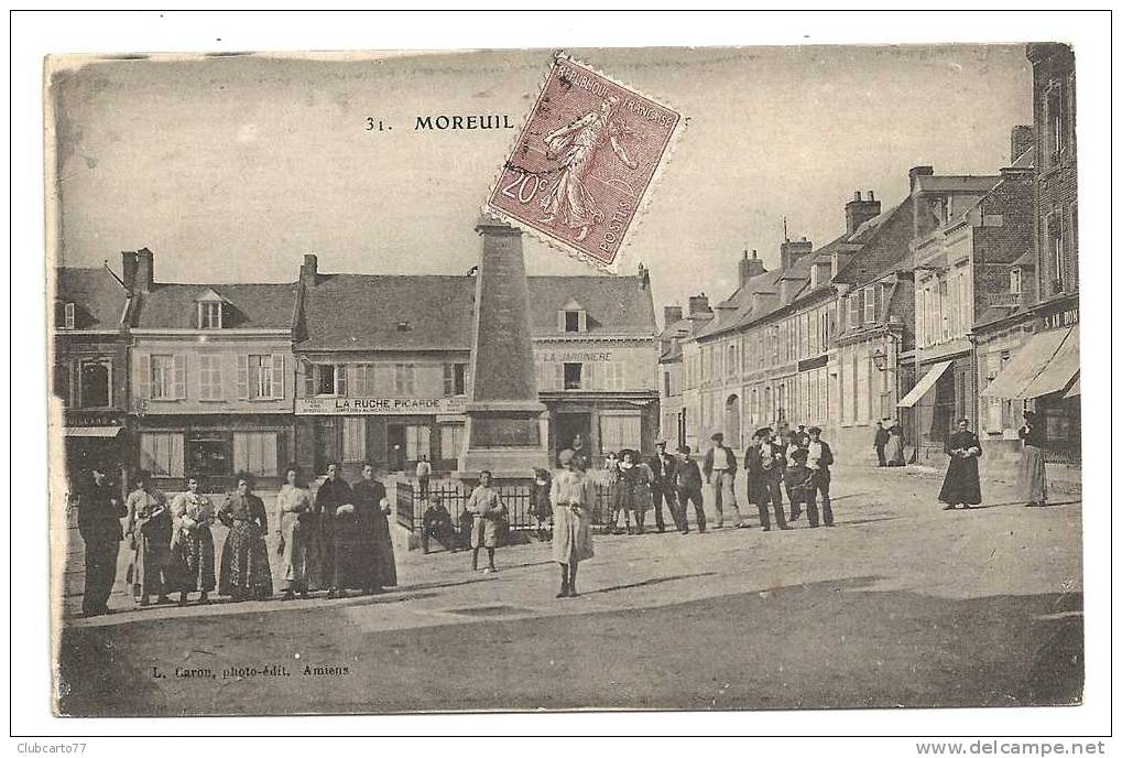 Moreuil (80) : La Place En 1916 (animée). - Moreuil