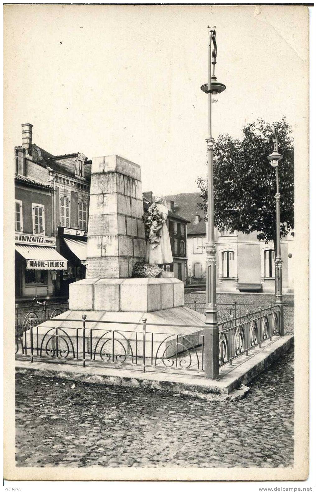 (65) TOURNAY ( Htes-Pyr)   - Le Monument Aux Morts - Tournay