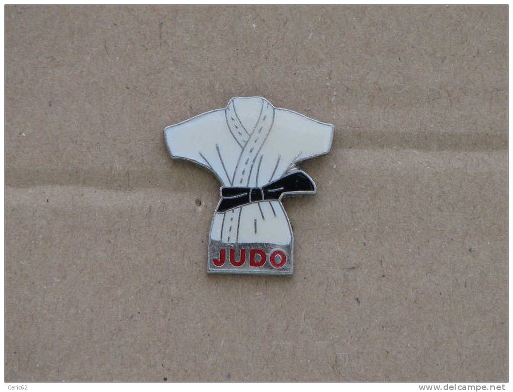 PINS KIMONO DE JUDO - Judo