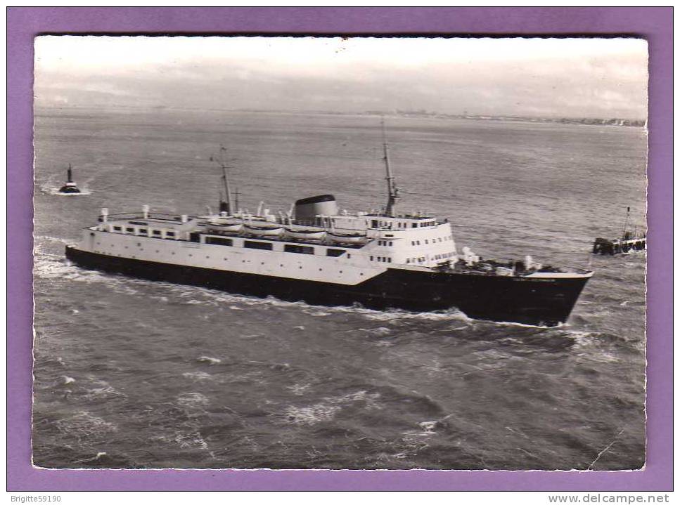 CPSM - 59 - DUNKERQUE - BATEAU FERRY BOAT SANT GERMAIN / ENTREE AU PORT - Autres & Non Classés