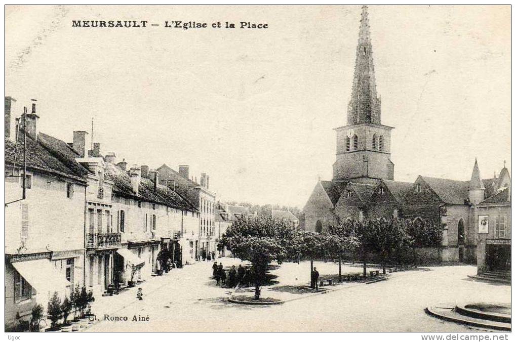 CPA - 21 - MEURSAULT - L'église Et La Place - 736 - Meursault