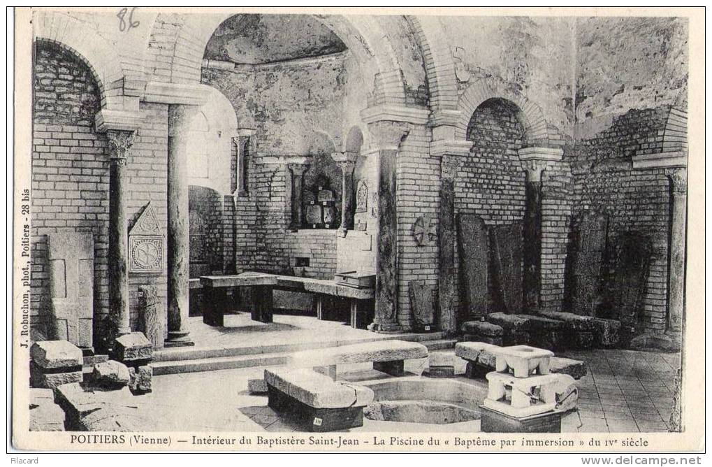 10735  Francia  Poitiers (Vienne)    Interieur Du  Baptistere  Saint-Jean  La Piscine  Du  "Baptame  Par  Immersion"  NV - Poitou-Charentes