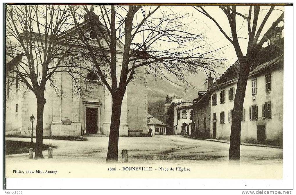 CPA  BONNEVILLE, Place De L´Eglise  1798 - Bonneville