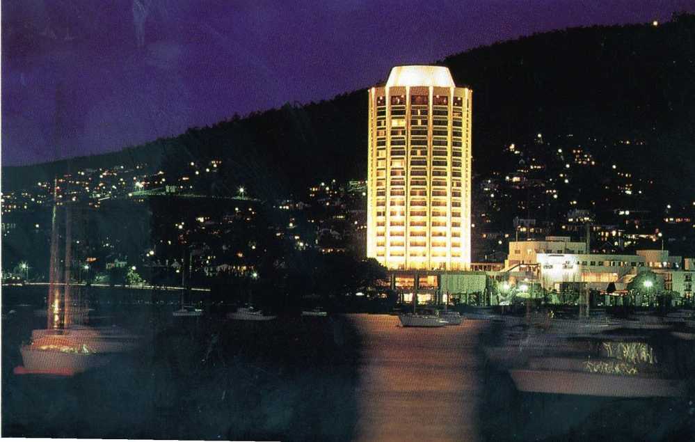 Australia Hobart Casino At Night -1982 Pre-Stamped PCs Series 1V Unused - Hobart