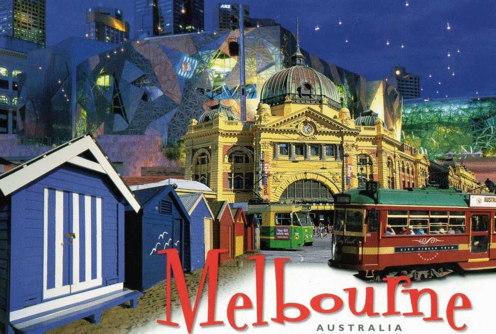 Australia Melbourne - Flinders Street Train Station, Tram And Beachhouses Unused - Melbourne