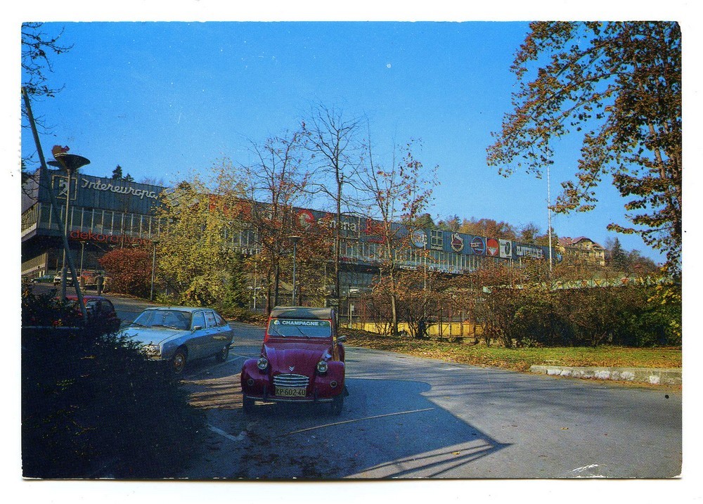 LJUBLJANA  - Citroen 2CV - Joegoslavië