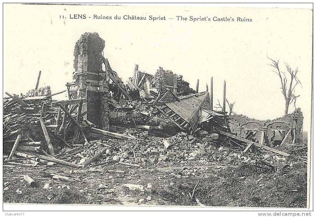 Lens (62) :  Lot De 3 CPA Ruines, Château Spriet+Usine à Gaz+Rue Reugnier Env 1919 (animée). - Lens
