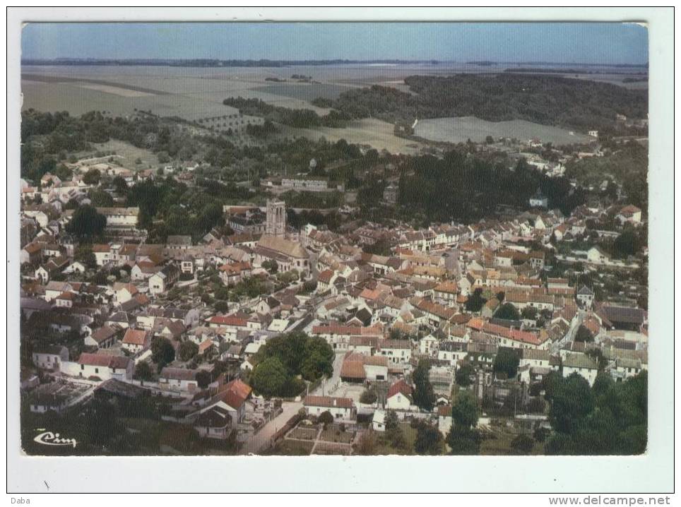 Maule. Vue Aérienne. - Maule