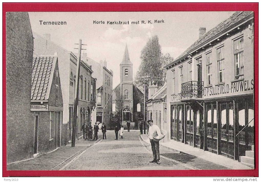 Terneuzen.- Korte Kerkstraat Met R.K. Kerk.    2 Scans. - Terneuzen