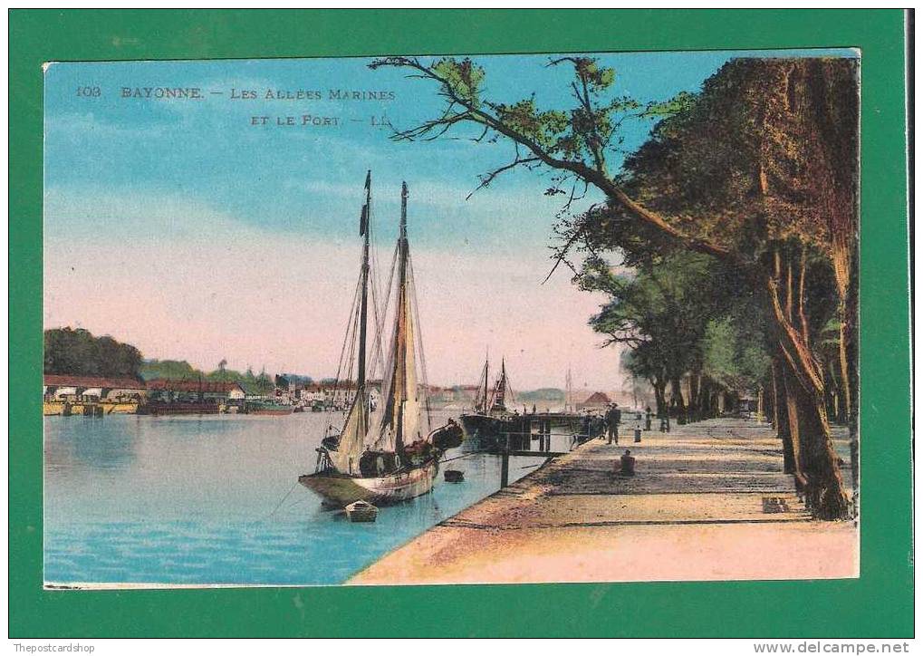 CPA 64 BAYONNE LES ALLEES MARINES ET LE PORT YACHT MORE FRANCE LISTED @ 1 EURO - Bayonne