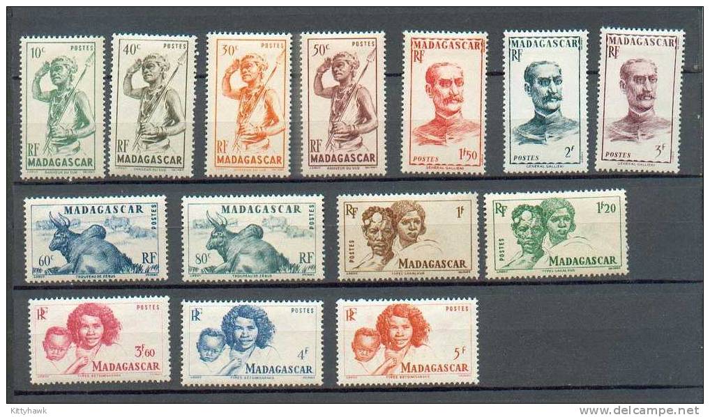 Mada 437 - YT 300 à 318 * Sauf 314 Obli - Unused Stamps