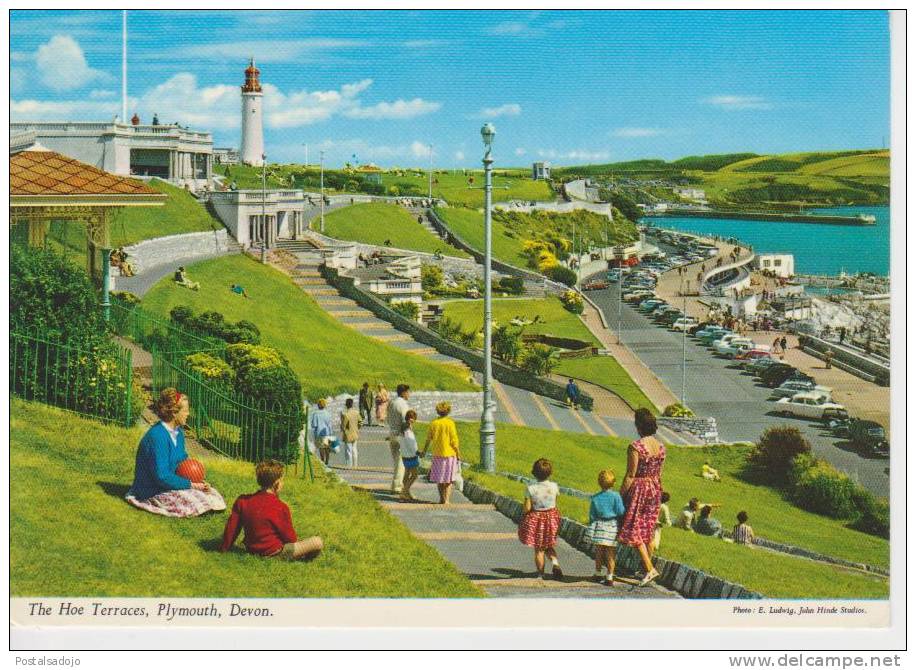 (UK54) PLYMOUTH. THE HOES TERRACES ..... John Hinde - Plymouth
