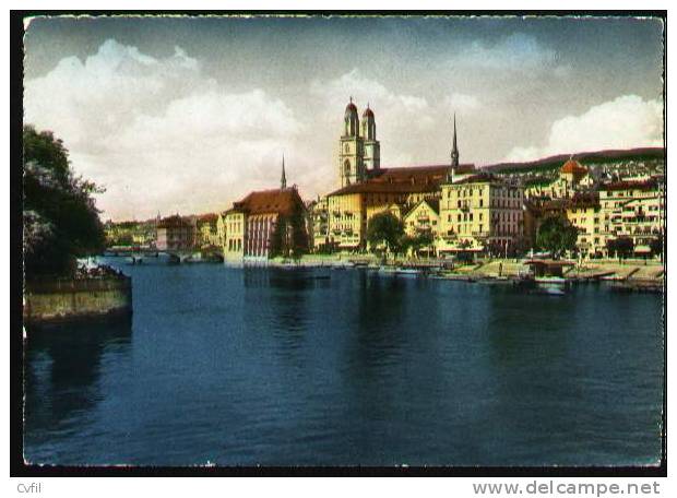 SUIZA - RATHAUS HELMHAUS Und GROSSMÜNSTER, ZURICH. POSTAL CARD - Zürich