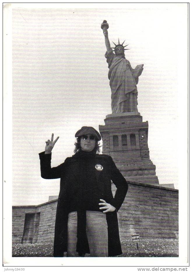 M 13 - JOHN LENNON STATUE OF LIBERTY, NEW YORK CITY, 1974 - Artisti