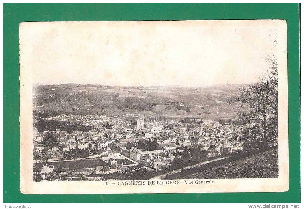 CPA 65 No.19 BAGNERES DE BIGORRE VUE GENERALE  MORE FRANCE LISTED @ 1 EURO OR LESS - Bagneres De Bigorre