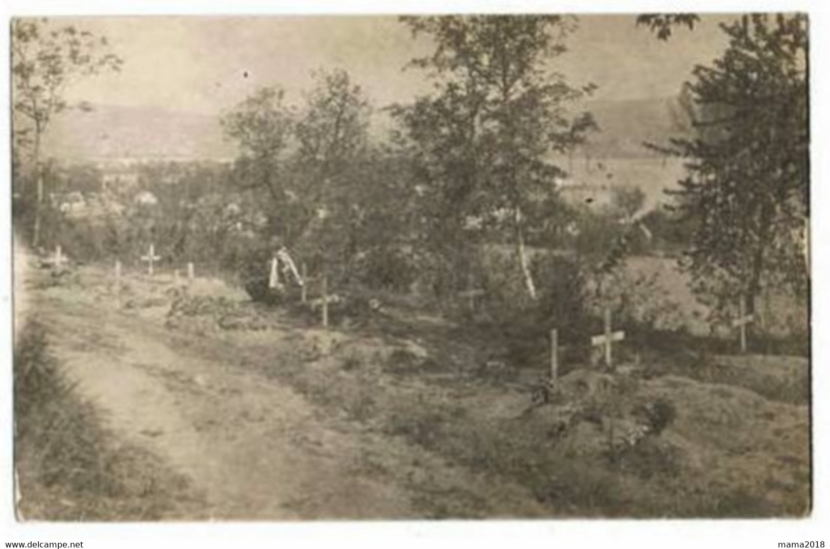 Lieu  Inconnu   Cimetiere  Arriere Marqué Ce _nei  Gaslicht  Postkarte - War Cemeteries