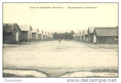 CPA CAMP DE COETQUIDAN - BARAQUEMENTS D'INFANTERIE - Guer Coetquidan