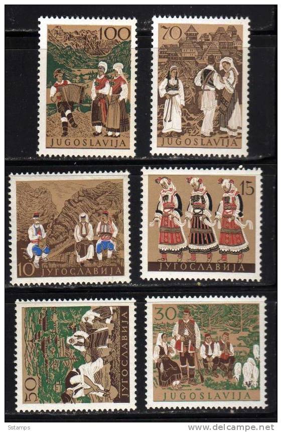 U-47  JUGOSLAVIA CROAZIA SLOVENIA  COSTUMI NEVER HINGED - Unused Stamps