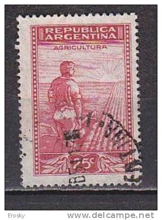 D0602 - ARGENTINA Yv N°376 - Oblitérés