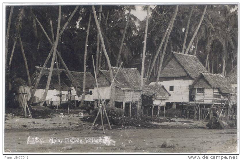 Rppc - MALAYSIA - Malay Fishing Village - FISHING HUTS - Malesia