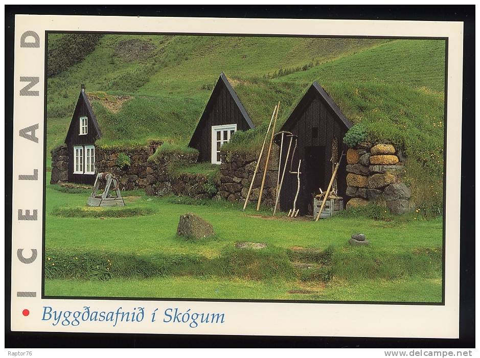 CPM  ISLANDE ISLAND ICELAND  Skogar Près De Eyjafjöll Le Musée Folklorique Au Sud Du Pays - IJsland