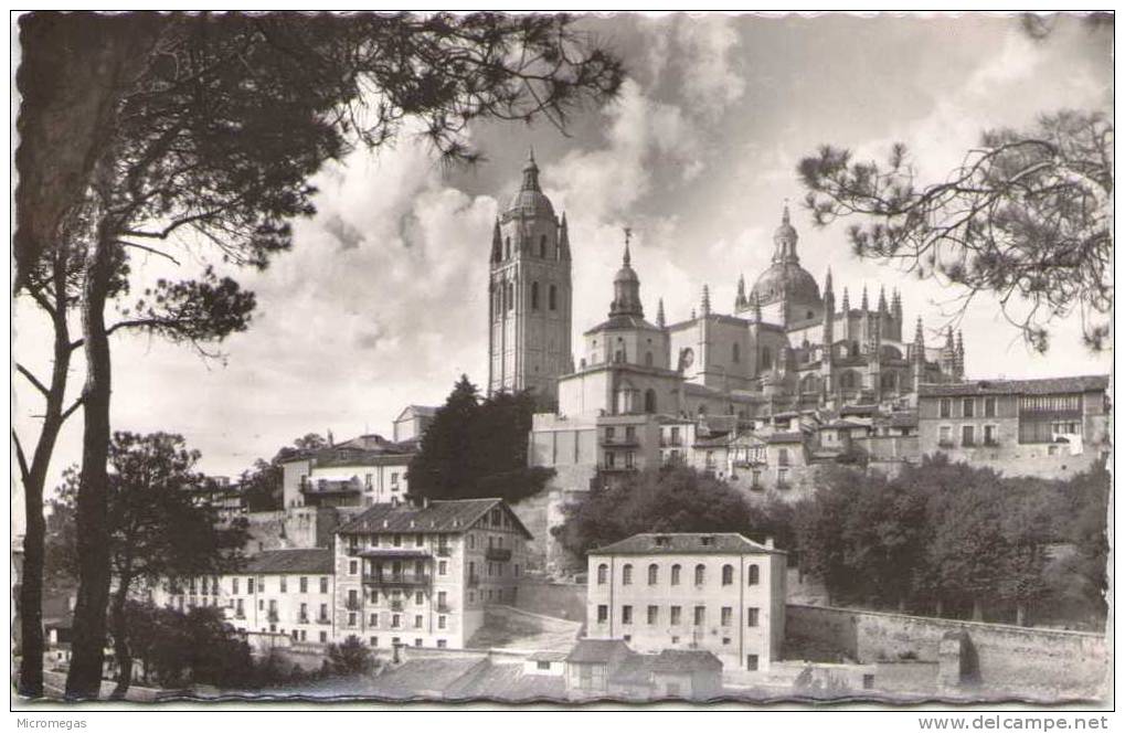 SEGOVIA - La Catedral - Segovia