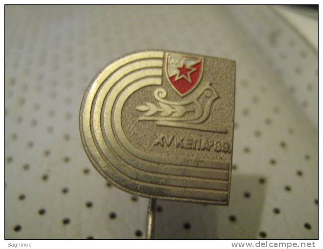 Athletic Pin KEPA  1989 Ac CRVENA ZVEZDA - Atletismo