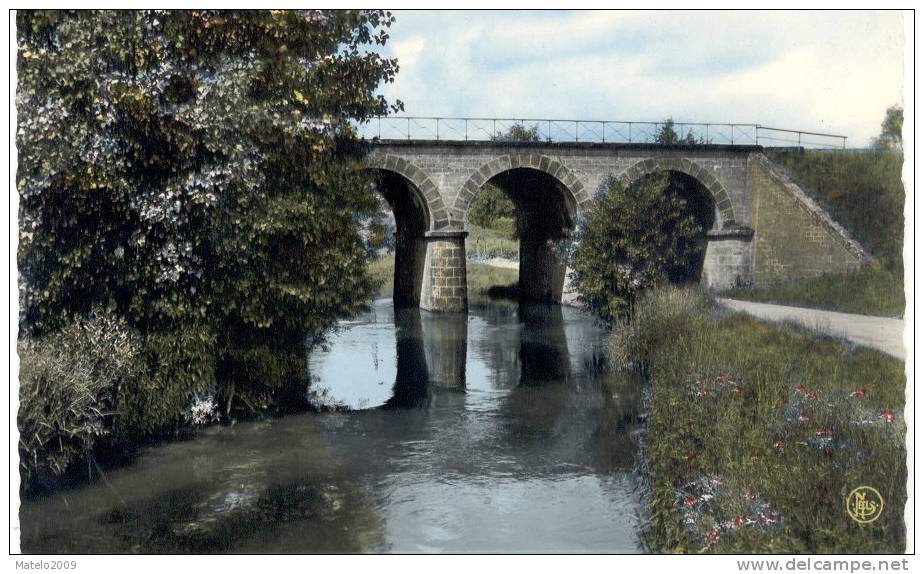 Saint MARD (6762)  La Vire Au Pont De Solumont - Virton